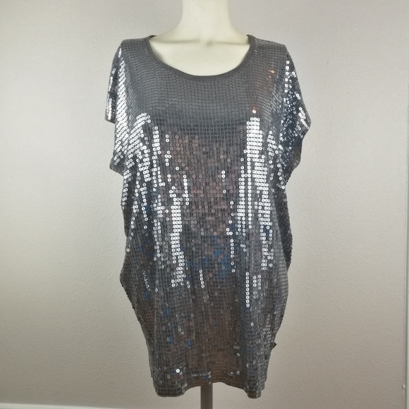 MICHAEL Michael Kors Tops - MICHAEL KORS Sequin Relaxed Boyfriend Tee Medium